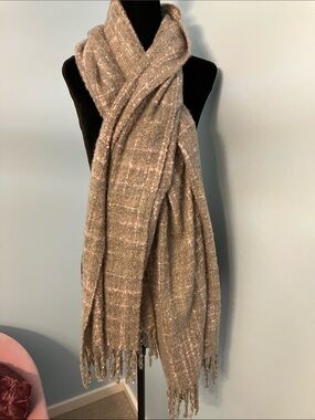 Cozy Gray Fringe Wrap Scarf